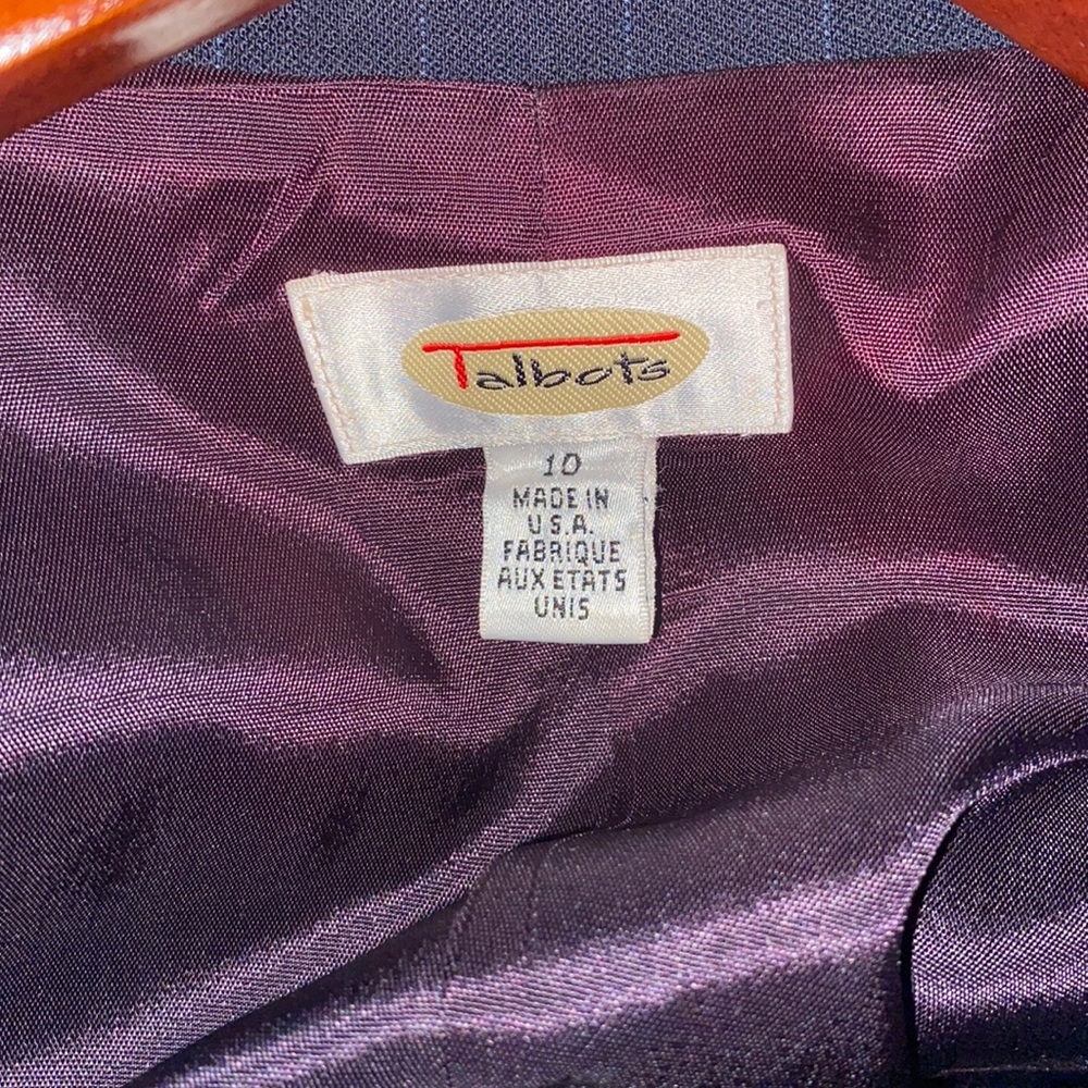 Talbots Sz 10/ 2-Piece Double Breasted Pinstripe pantsuit